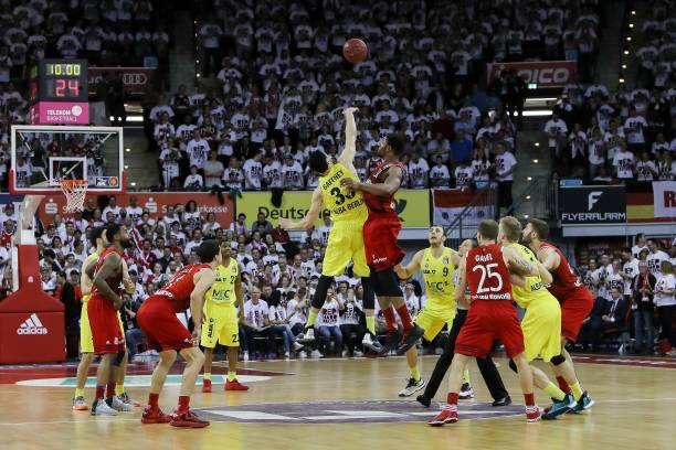 也给其他足 也给其他足