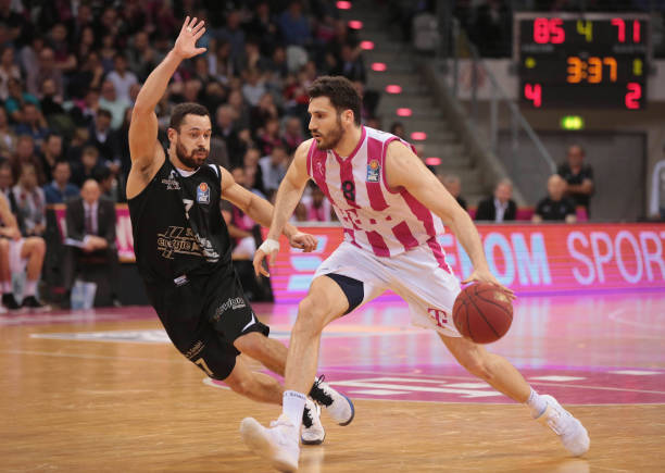 矛盾爆发 矛盾爆发