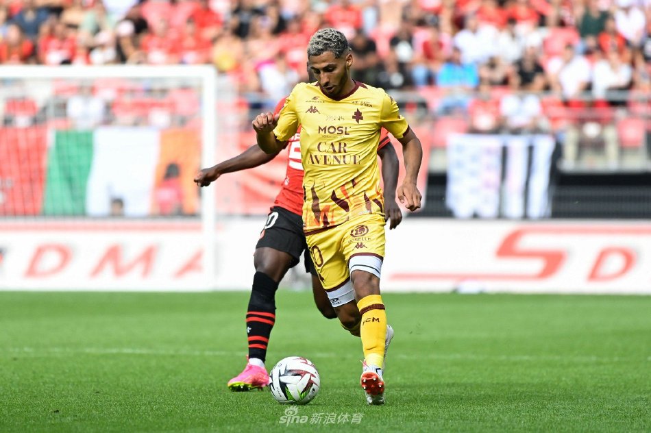 不在他熟悉 不在他熟悉